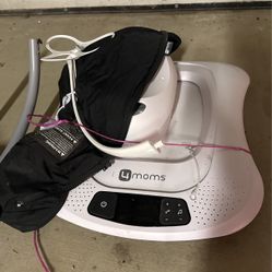4 Moms Mamaroo