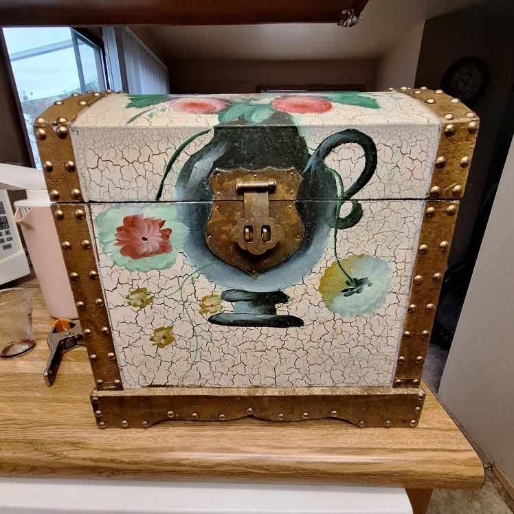 Wood Chest