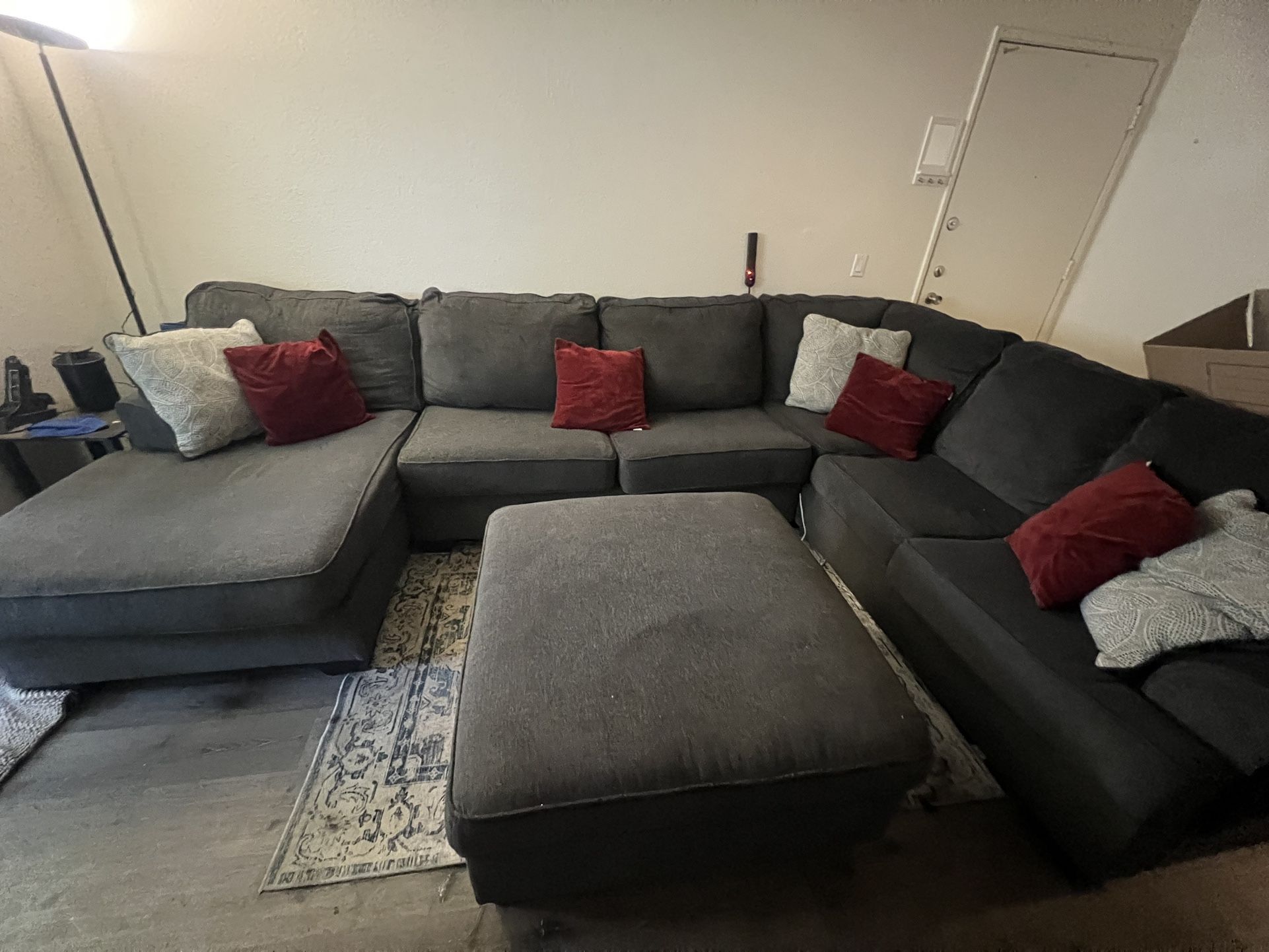 Free Sectional
