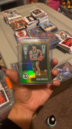 2025-26 Topps New School Green Rainbow 39/99 Hugo Gonzalez #NS-28 