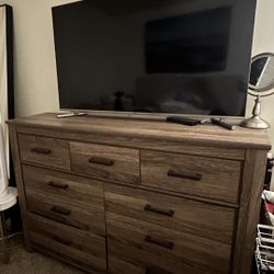 Bedroom Dresser Set 