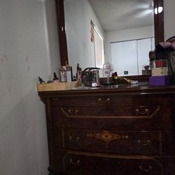 Antique dresser And Mirror