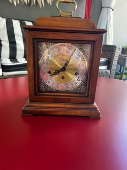 Howard Miller Graham Bracket Mantel Clock