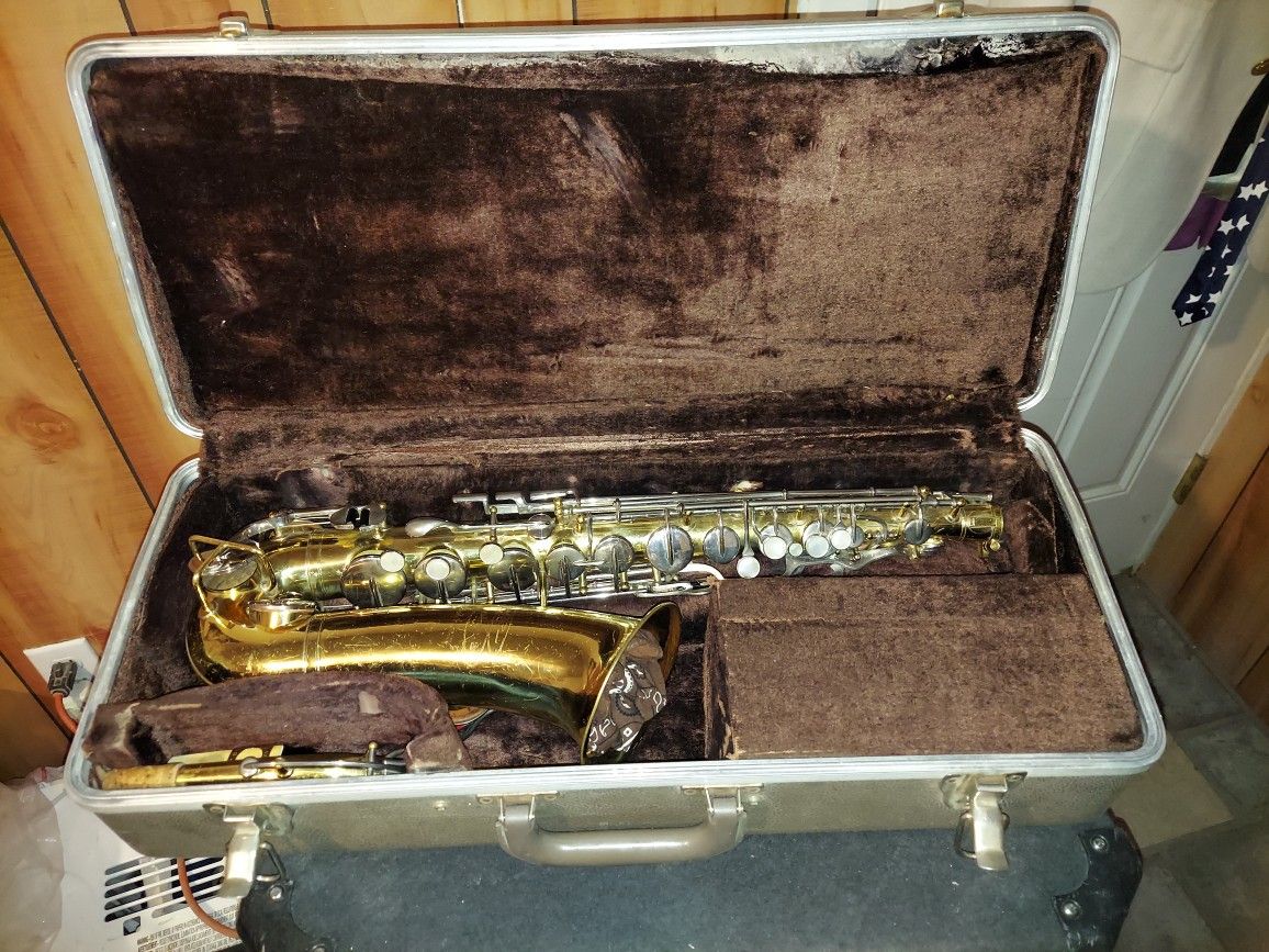 Saxophone