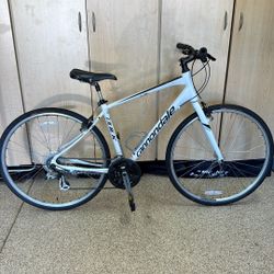 Cannondale Quick Hybrid Bike – Size Medium (Frame Size T) – Great Condition