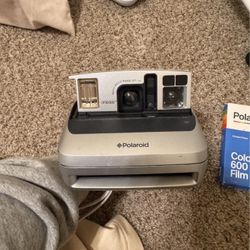 Refurbished Polaroid Camera