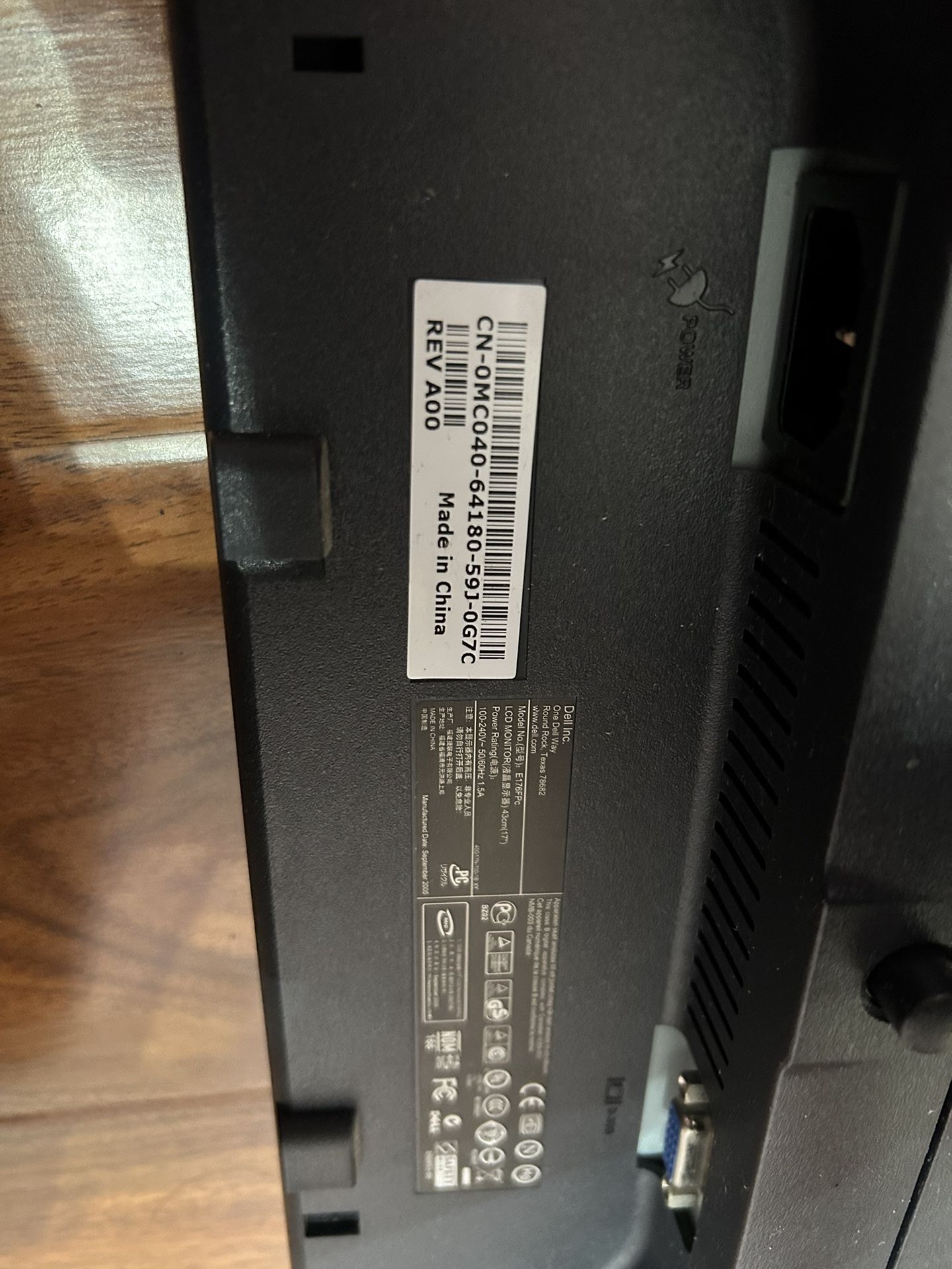 $7 Monitor computer Dell . Zip code 92069 . Close Costco San Marcos