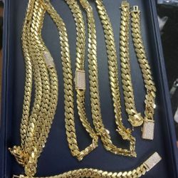 Diamond Lock Cuban Link Set 14k Gold Plated Doesn't Loses Color 