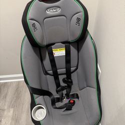 GRACO CARSEAT **** Reduced To $60 Each***