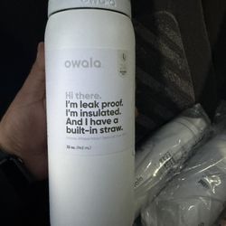Owala 32 Oz New Water Bottle 