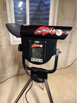 ATEC Hitting Streak Pitching Machine