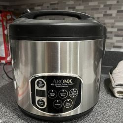 Aroma Rice Cooker Slow Cooker Steamer for Sale in Dania Beach