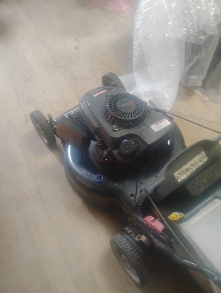 Craftsman Self Propelled Walk Behind Mower