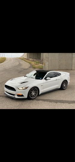 Ford Mustang GT