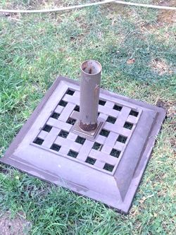 Hampton Bay Umbrella stand holder