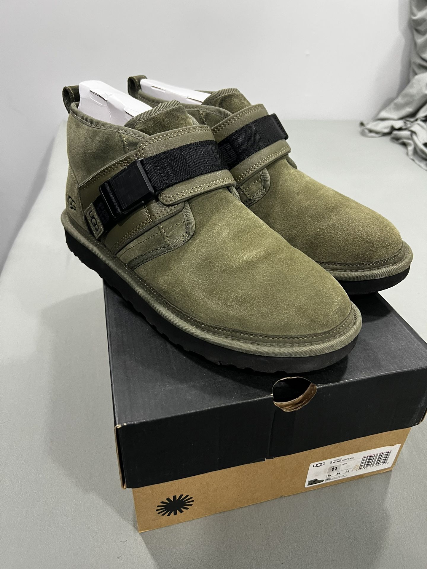 Ugg Neumel Snapback (Strap) Green Size 11