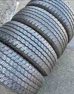 305 55 22 Goodyear tires Con 80% de Vida Las 4