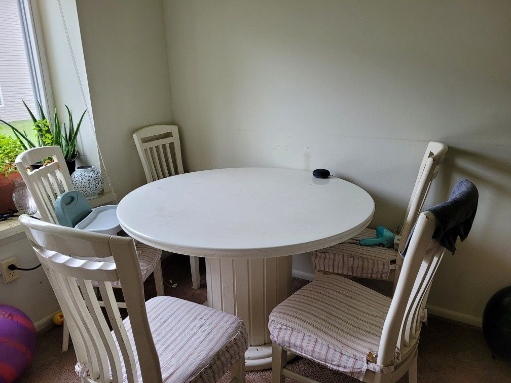 Dinning Table. 