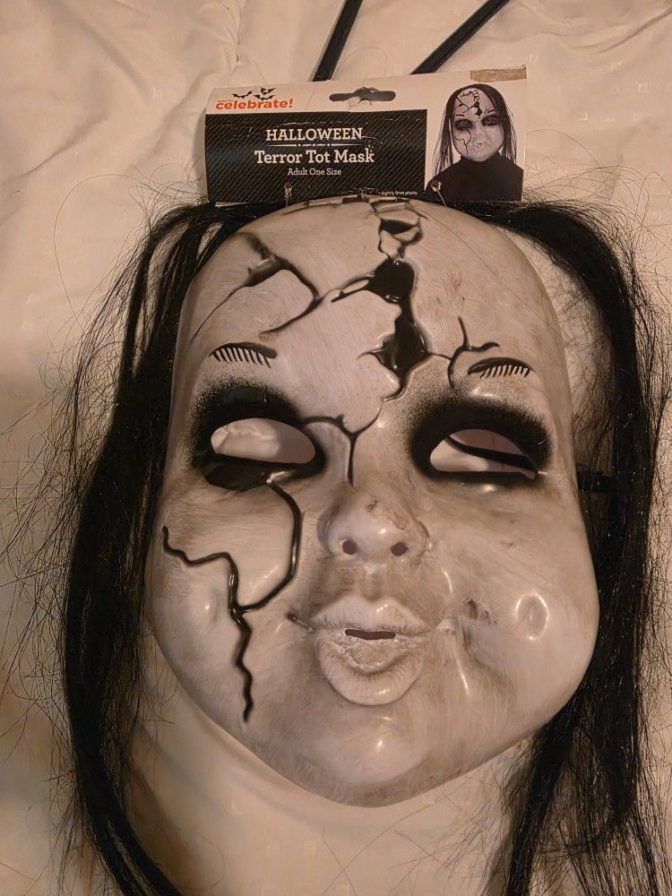 Creepy Babydoll Terror Mask