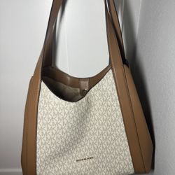 Michael Kors Shoulder Bag