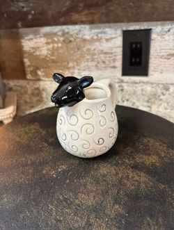 Farmhouse Sheep Creamer