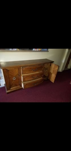 Dresser