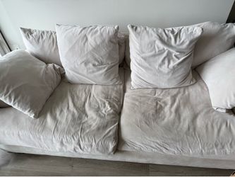 Couch need gone asap