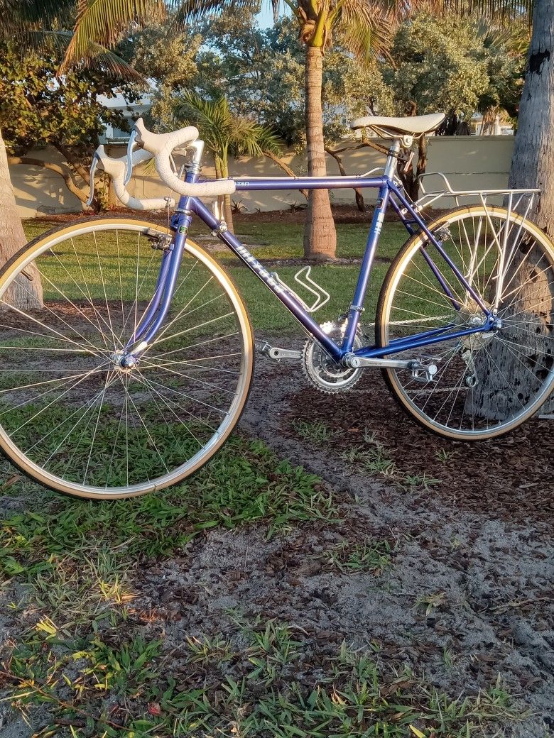 MIYATA ROAD BIKE