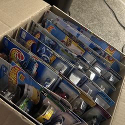 100 Hot Wheels