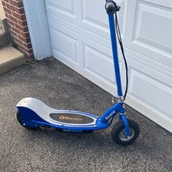Razor E300 Electric Scooter (Used)