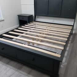 Gray platform Queen storage footboard bedroom set