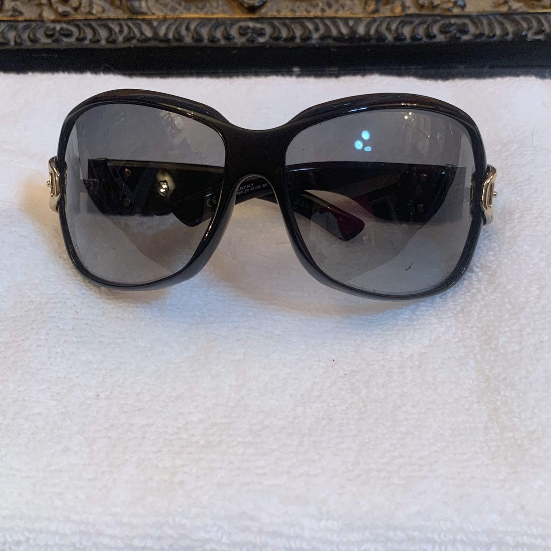 Sunglasses Gucci