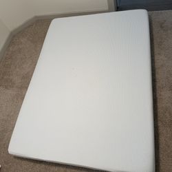  Zinus Memory Foam Mattress - Twin Size