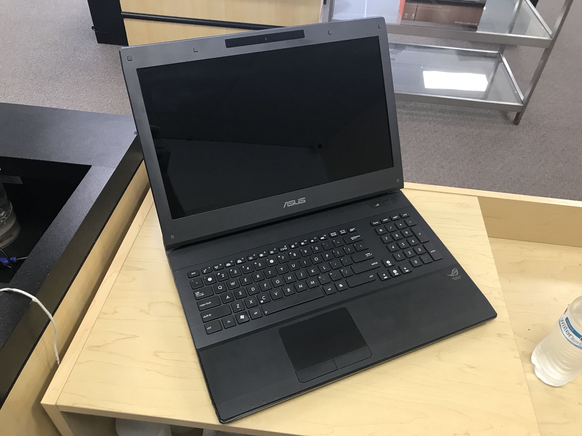 Asus ROG G74sx-bbk11 for parts READ DESCRIPTION
