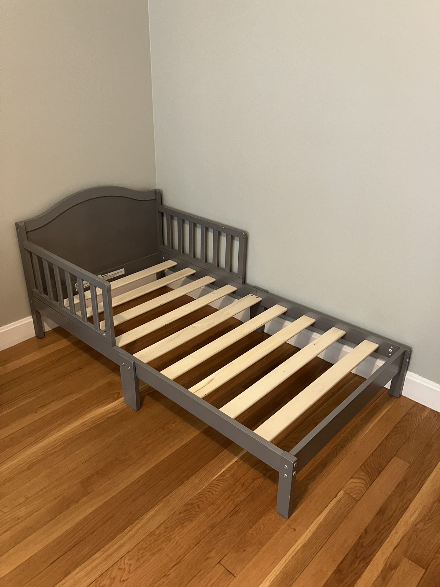 Toddler’s Bed (Clean Mattress Included)
