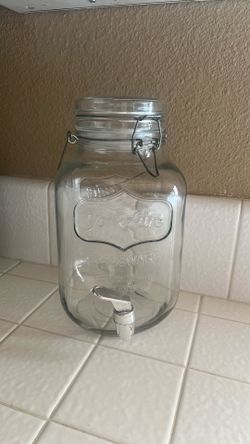 Glassware container