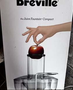 NIB Breville Juice Fountain Compact juicer.