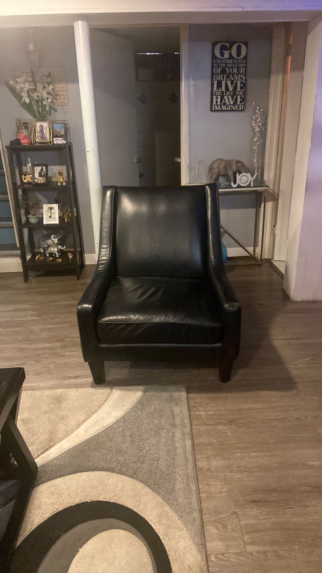 Black Sofa Chair