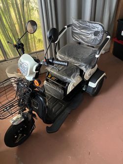 New! 3 WHEEL ELECTRIC SCOOTER CART LED SCREEN 25mph/27mile Non-Lithium