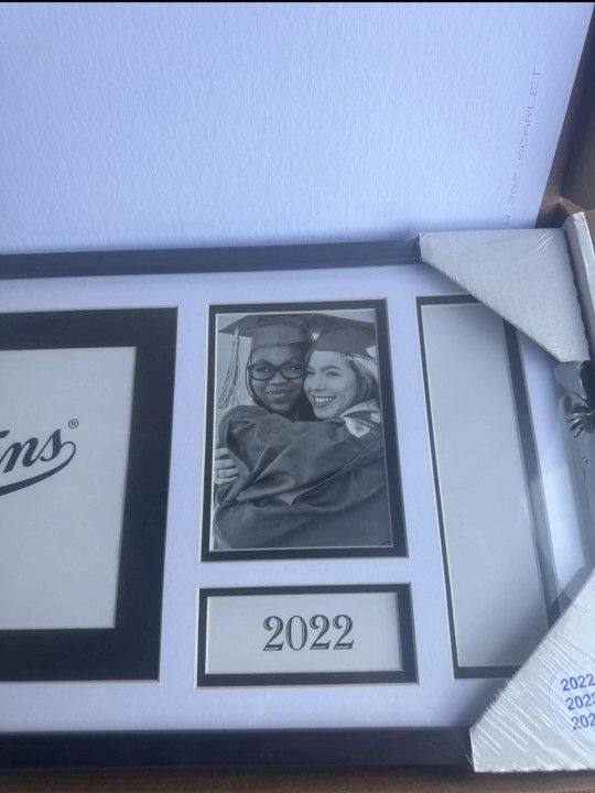 Josten's Grad (Diploma) Fram Never Used 24x13
