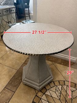 Faux Ostrich Round Pedestal Accent Table – 27.5”