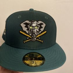 Myfitteds Oakland athletics stomper 1989 World Series size 7 1/8 new era fitted brand new in store exclusive