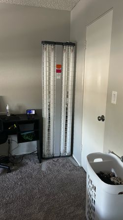 Medical UVB Phototherapy Light unit -BRAND NEW