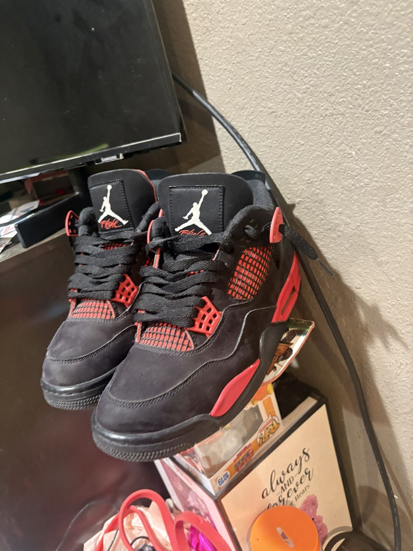 jordan 4’s red thunder