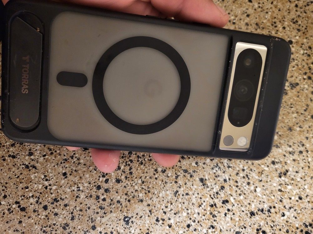 Google Pixel 8 Locked