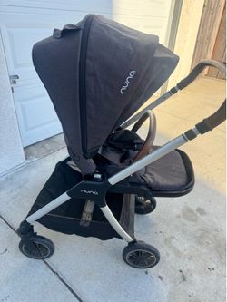 Nuna TRIV series stroller