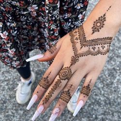 Henna/ mehndi