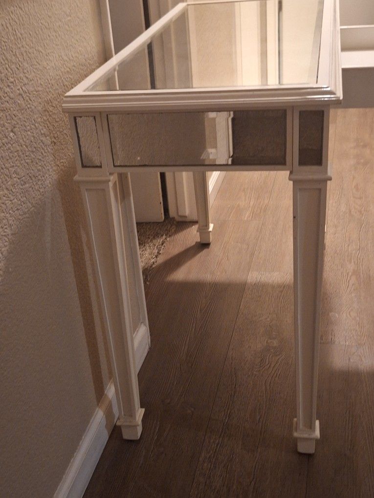 Vanity Desk