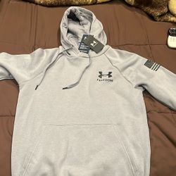 Under Armour Hoodie