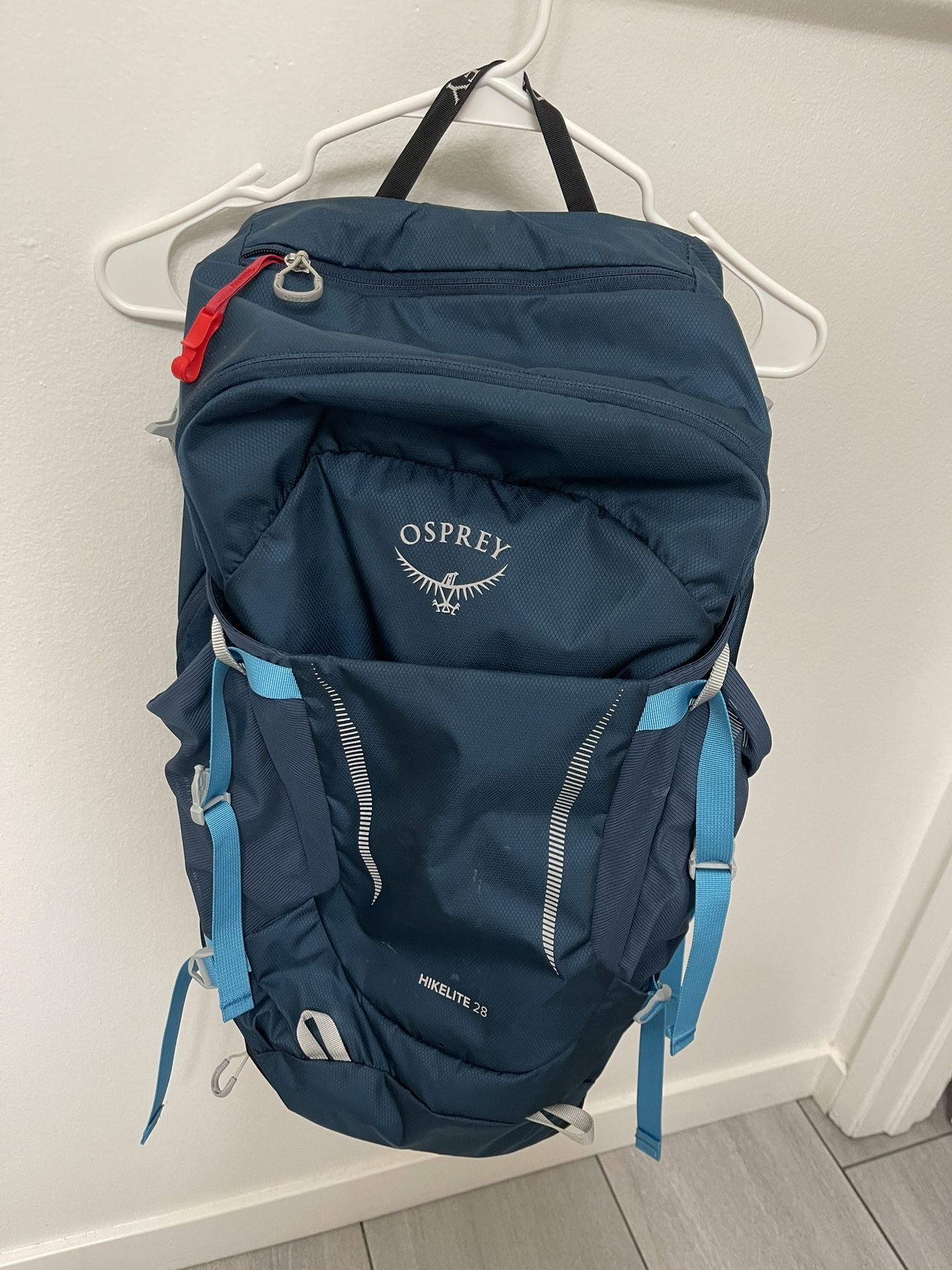 Osprey Hikelite 28L Hiking Backpack Blue Lightly Used